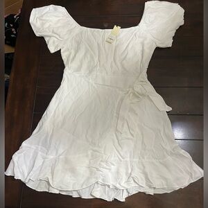 ⭐️NWT⭐️ Francesca’s Women’s Mariabella Bow Waist Mini Wrap Dress, Size L